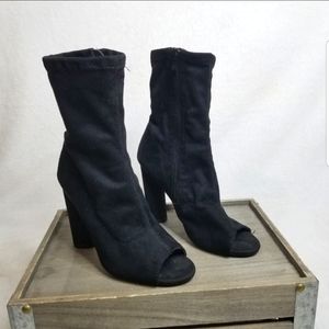 New Edition Peep Toe Black High Ankle Heel Booties Sz 6 Zip Up